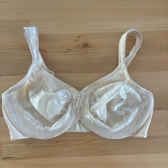 Wacoal size 42DD bra cream nude underwire retro chic full figure coverage - Picture 1 of 9